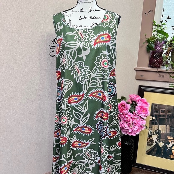 Cropped style long summer dress. - Picture 1 of 7